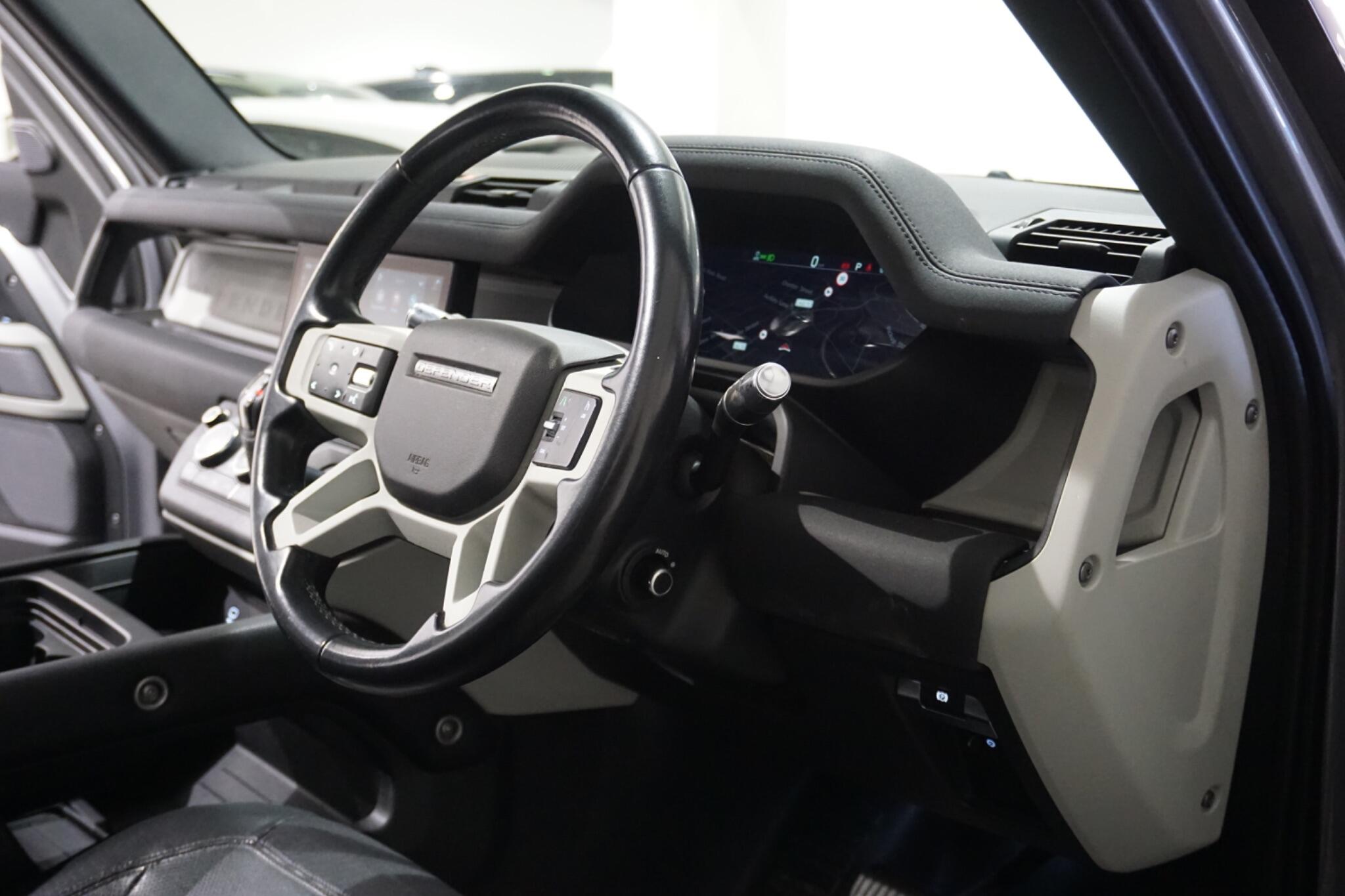 Land Rover Defender 110 3.0 D250 MHEV X-Dynamic SE SUV 5dr Diesel Auto 4WD Euro 6 (s/s) (250 ps)